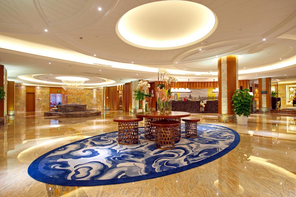 Ramada Shanghai East-Pudong International Airport Exterior foto