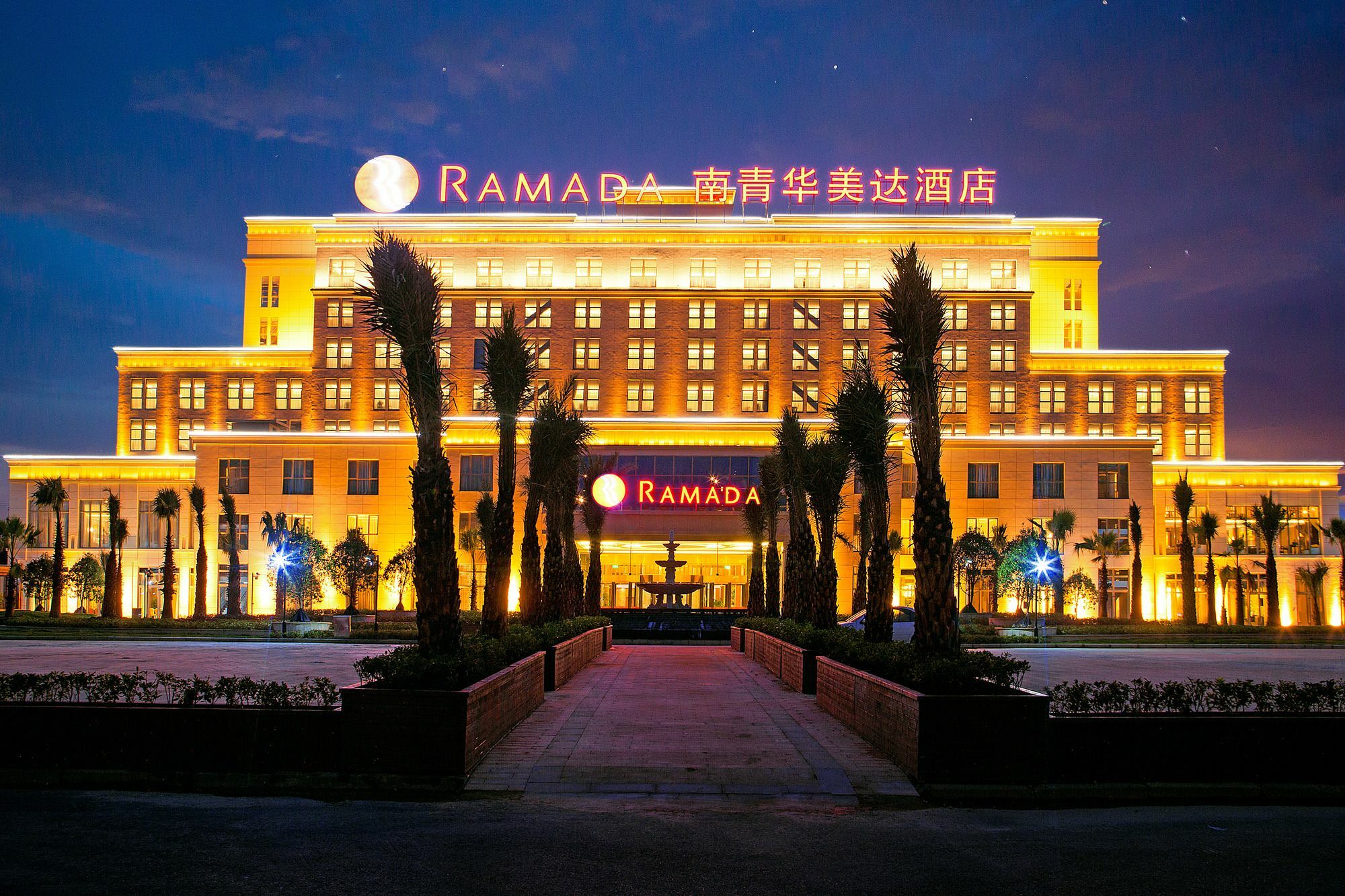 Ramada Shanghai East-Pudong International Airport Exterior foto